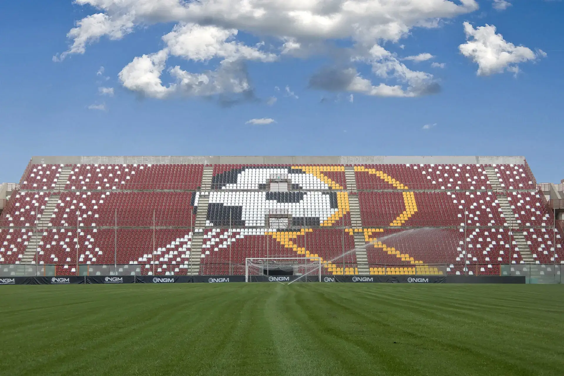 Sân vận động Stadio Oreste Granillo: Địa điểm thể thao nổi bật tại Italy