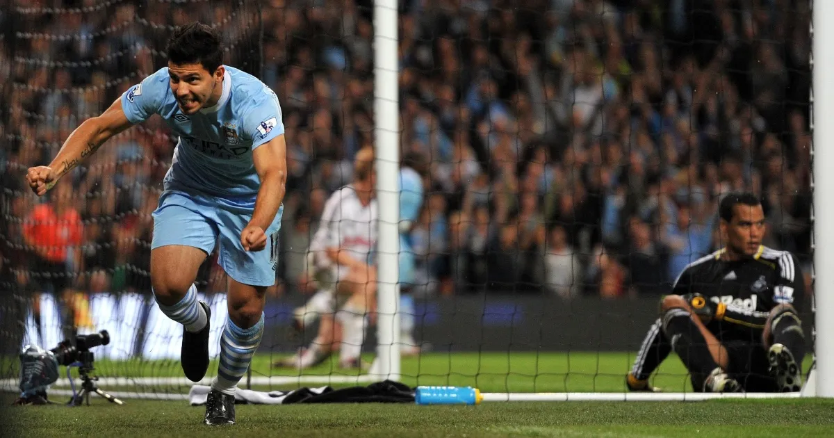 Aguero ăn mừng bàn thắng vào lưới Newcastle