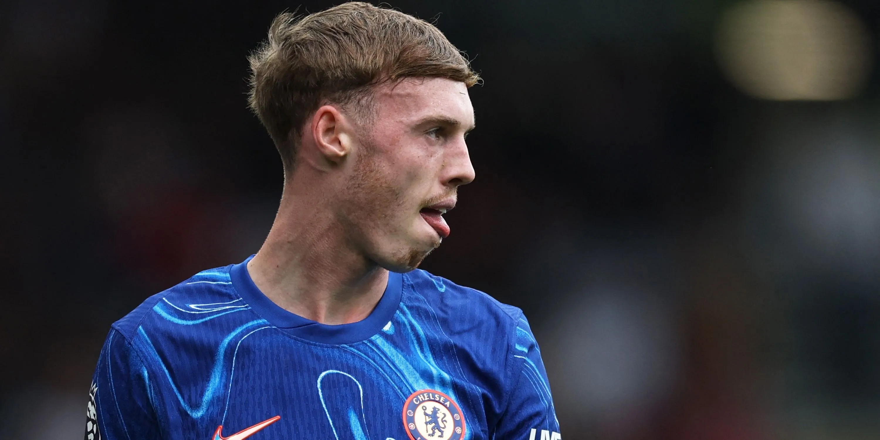 Cole Palmer thể hiện sự thất vọng sau một tình huống bỏ lỡ cơ hội của Chelsea