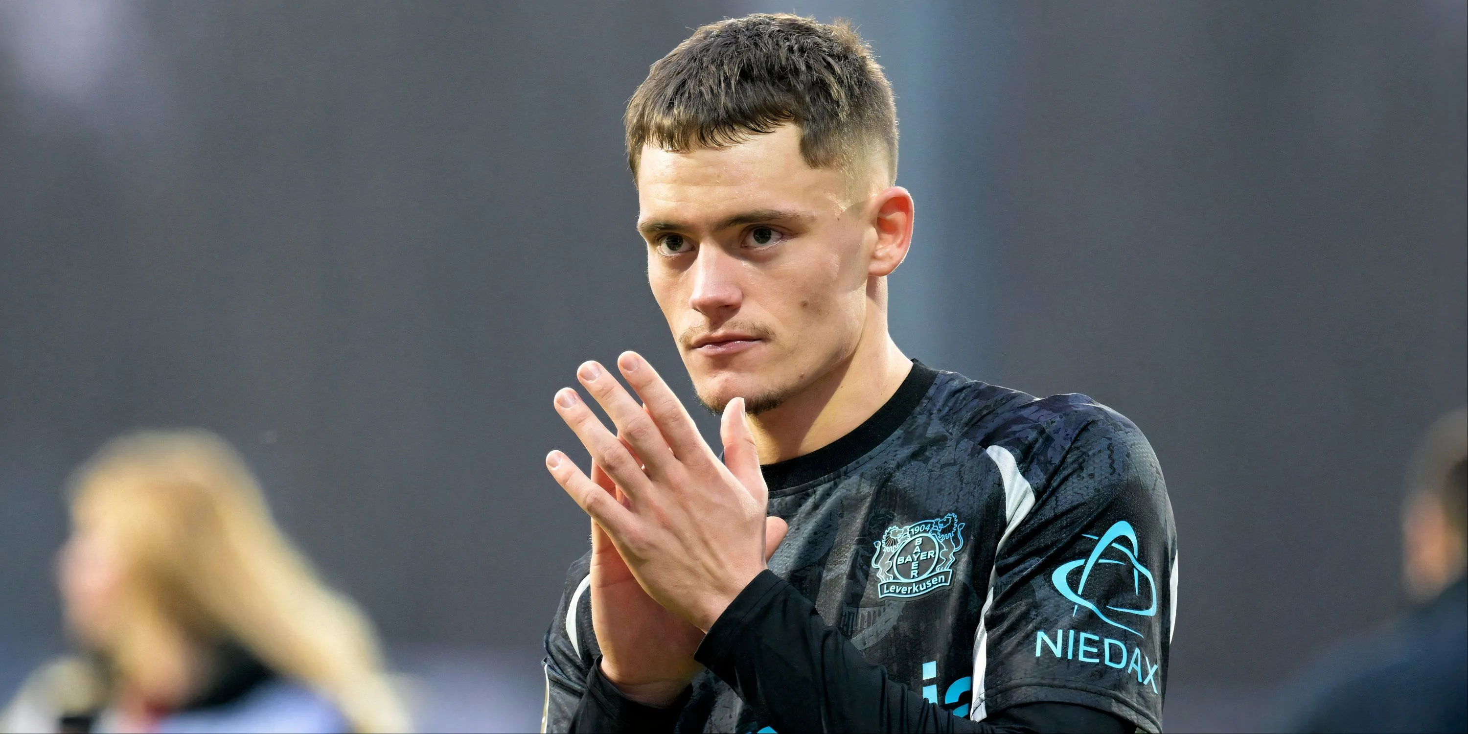Florian Wirtz trong màu áo Bayer Leverkusen