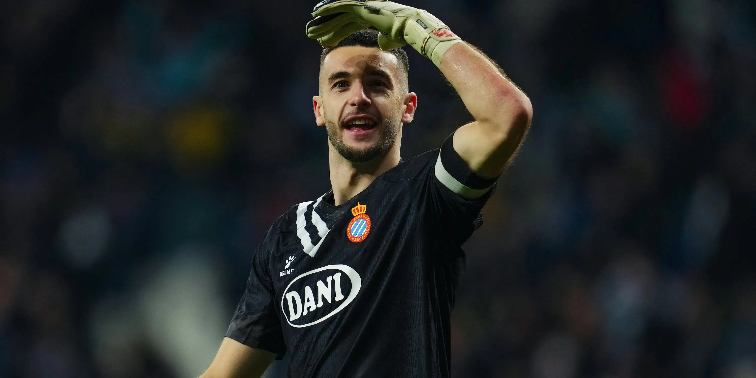 Joan Garcia, thủ môn Espanyol mục tiêu của Aston Villa