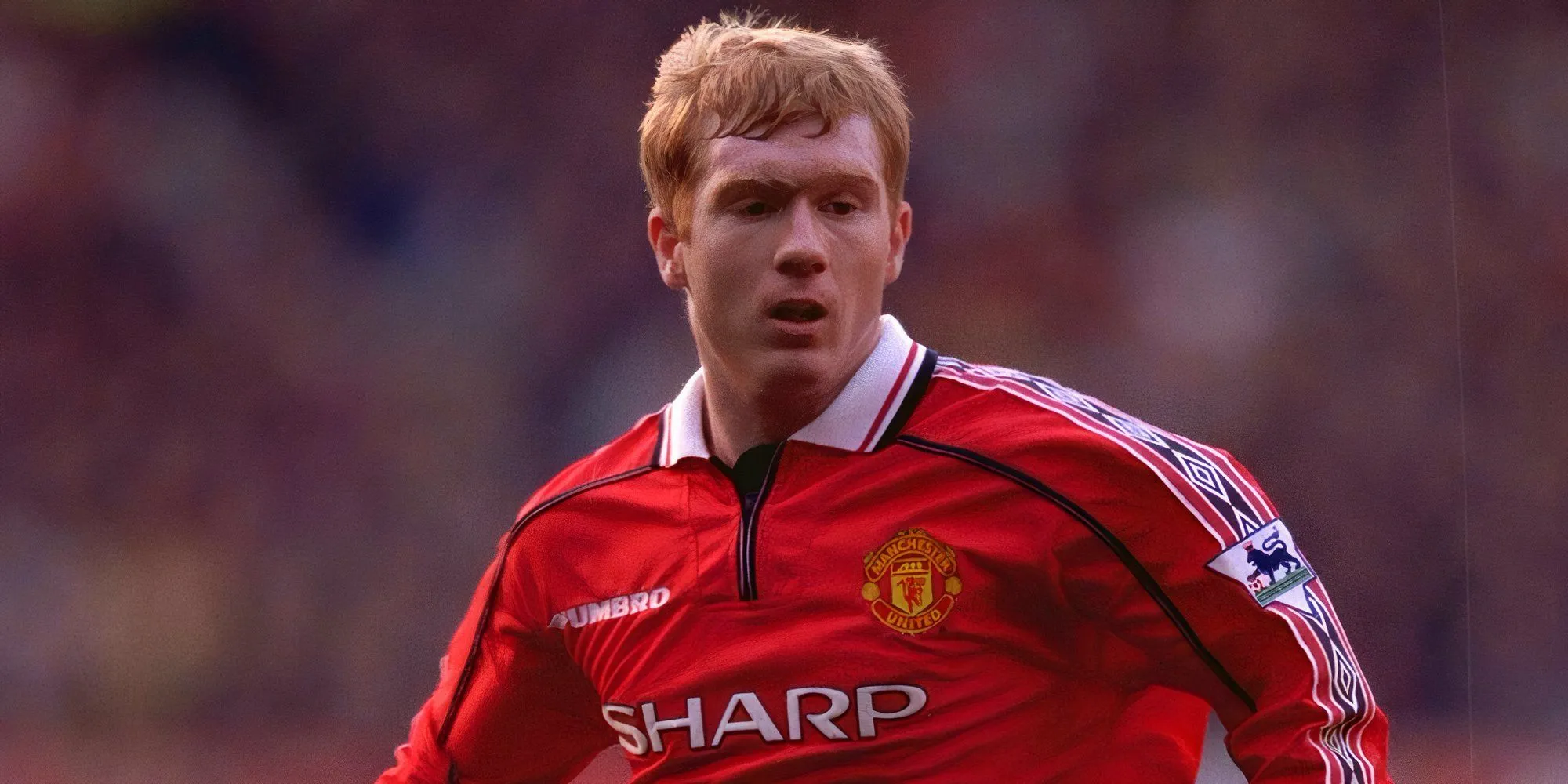 Paul Scholes trong màu áo Manchester United thể hiện đẳng cấp