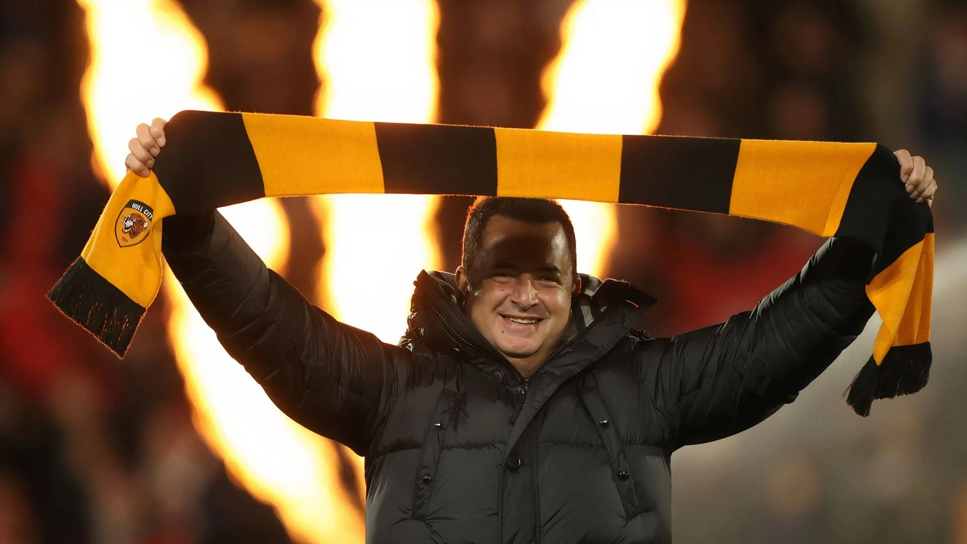 Acun Ilicali, ông chủ của Hull City và lùm xùm chuyển nhượng HLV