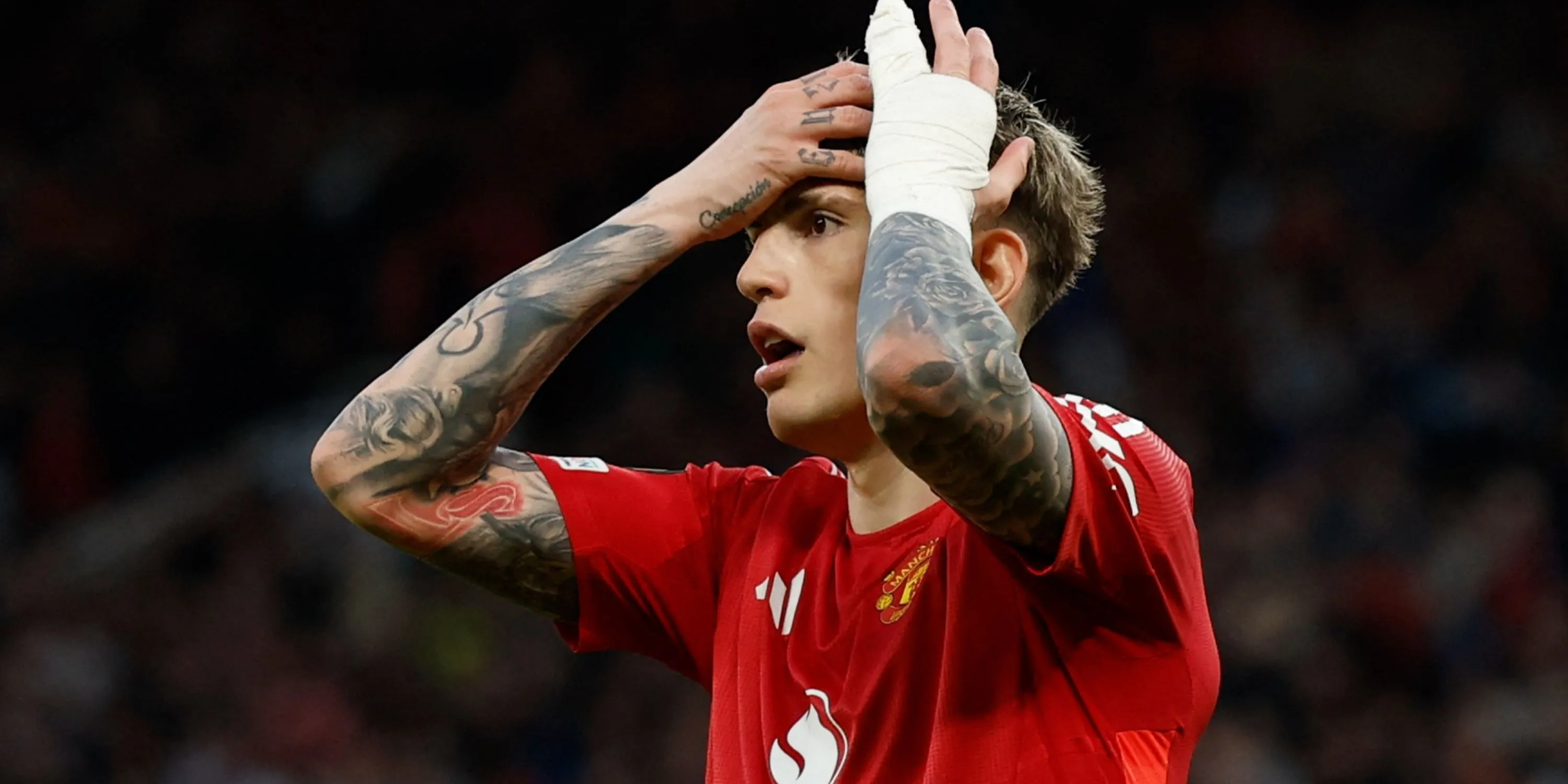 Alejandro Garnacho thất vọng sau cơ hội bị bỏ lỡ của Manchester United ở Europa League