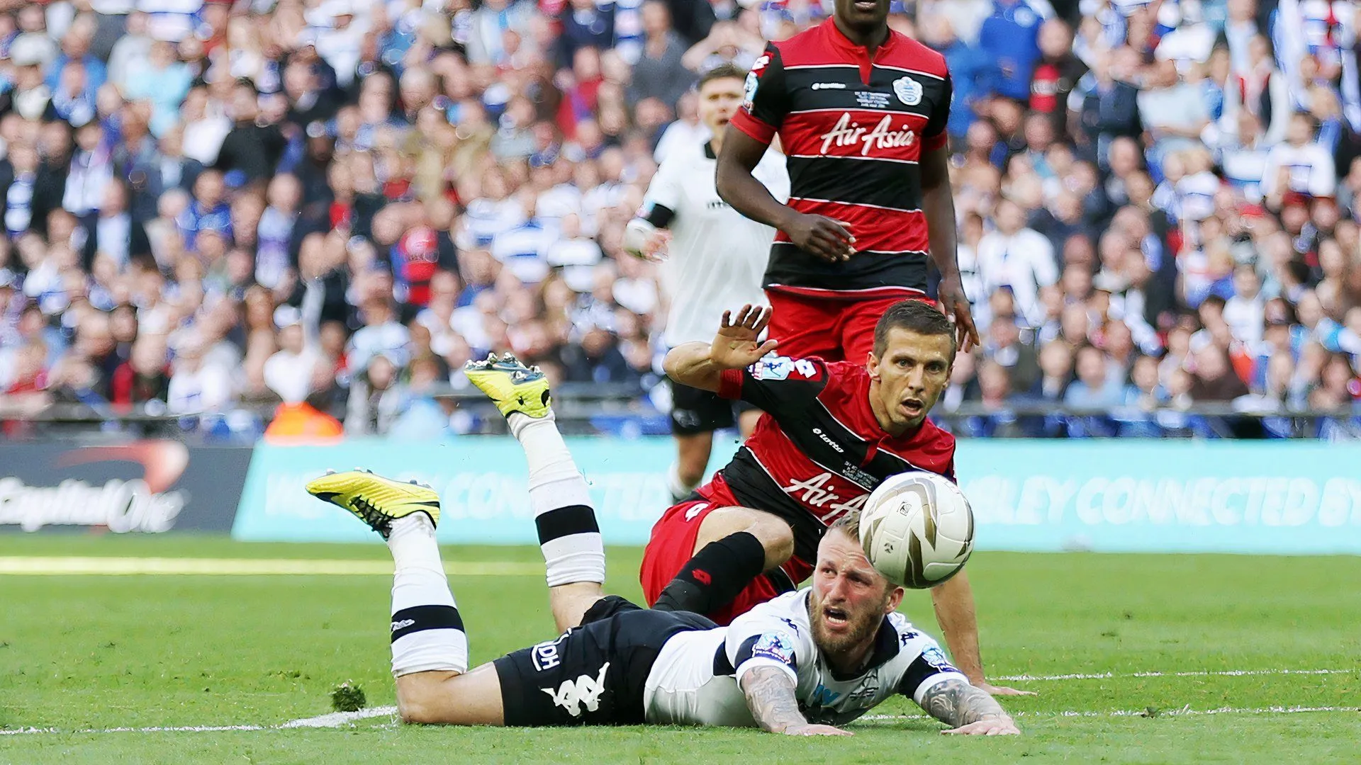 Gary O'Neil trong màu áo Queens Park Rangers