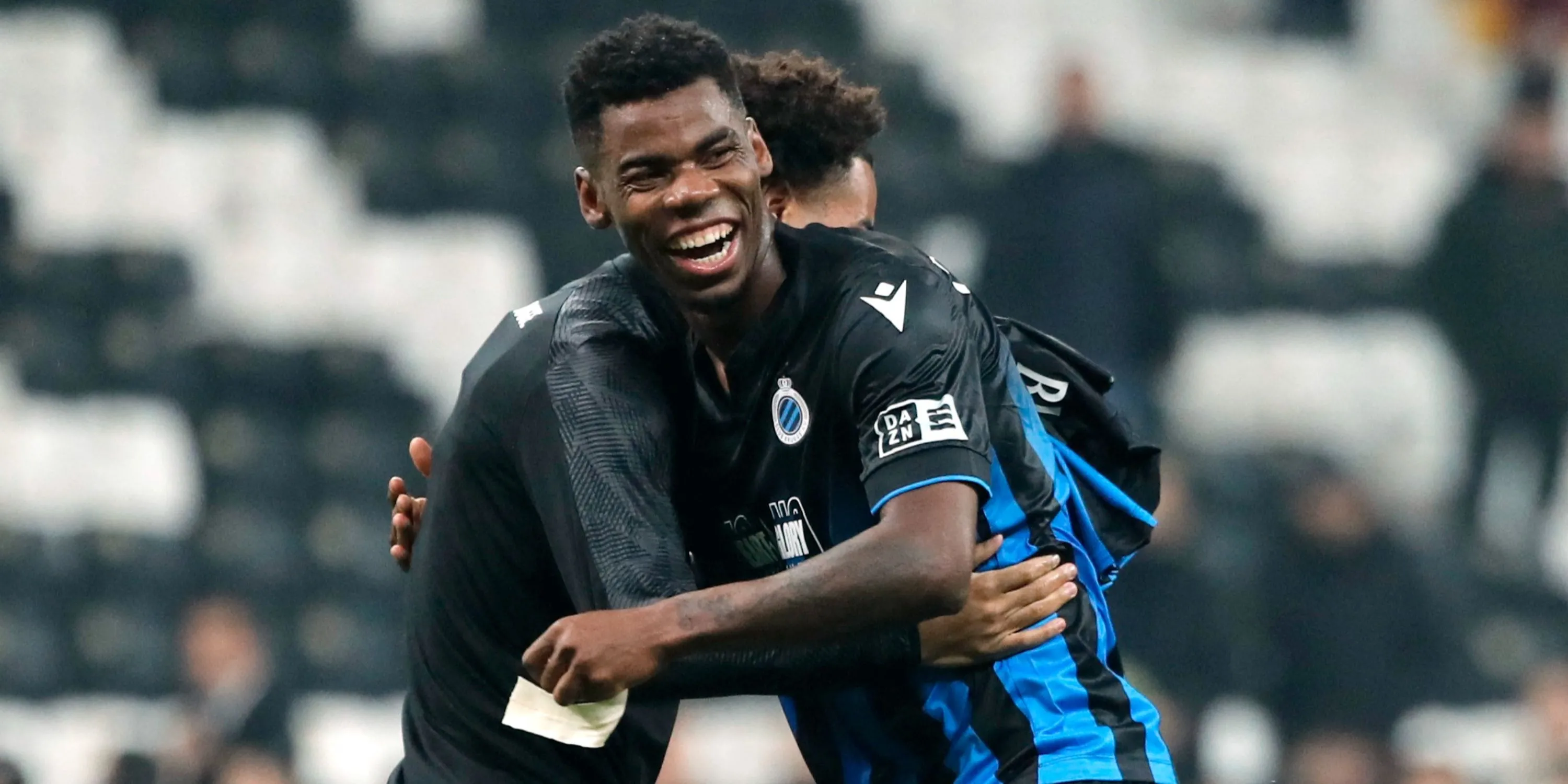 Raphael Onyedika, tiền vệ của Club Brugge, đang trên đường đến West Ham