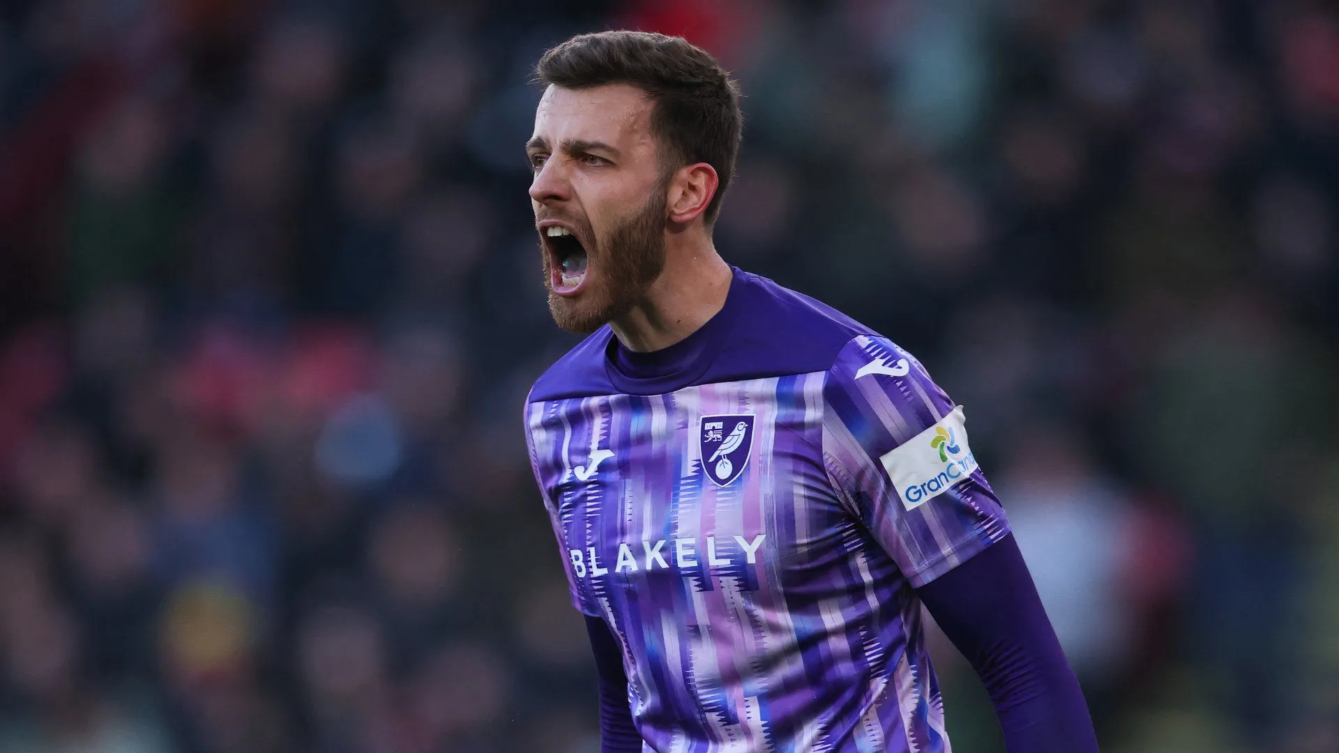 Thủ môn Angus Gunn trong màu áo Norwich City