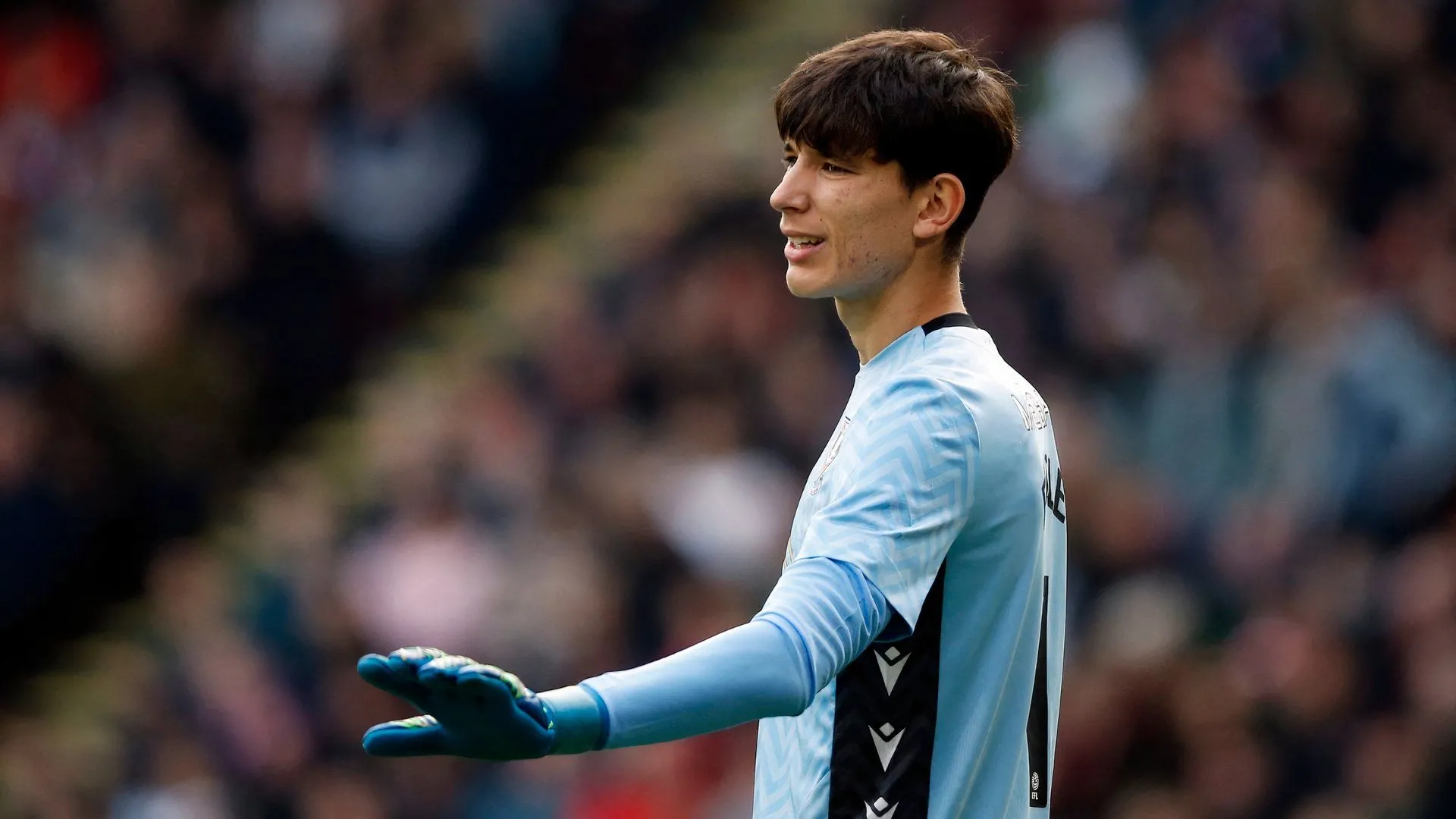 Thủ môn James Beadle trong màu áo Sheffield Wednesday tại Championship