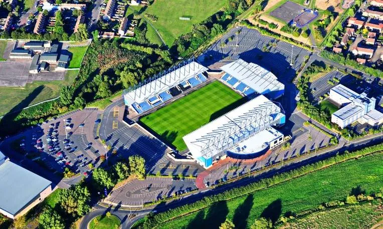 Ảnh chụp từ trên cao sân Kassam, ngôi nhà của CLB Oxford United