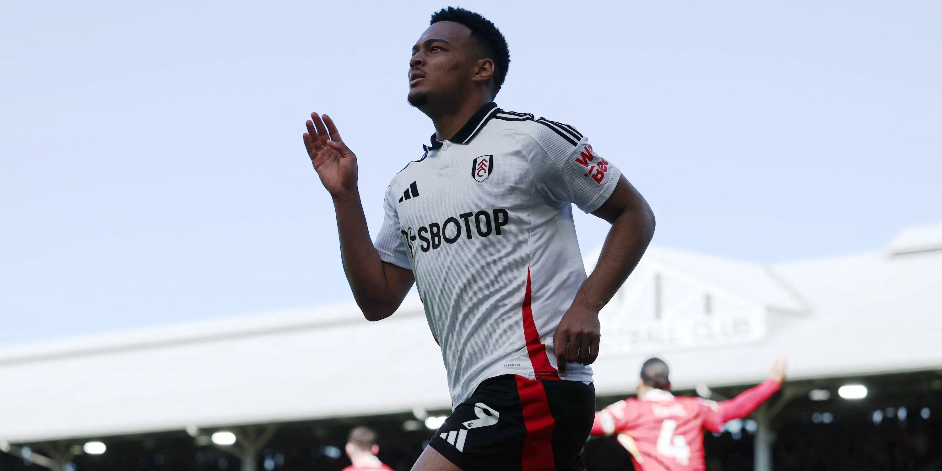 Cầu thủ Fulham Rodrigo Muniz ăn mừng bàn thắng