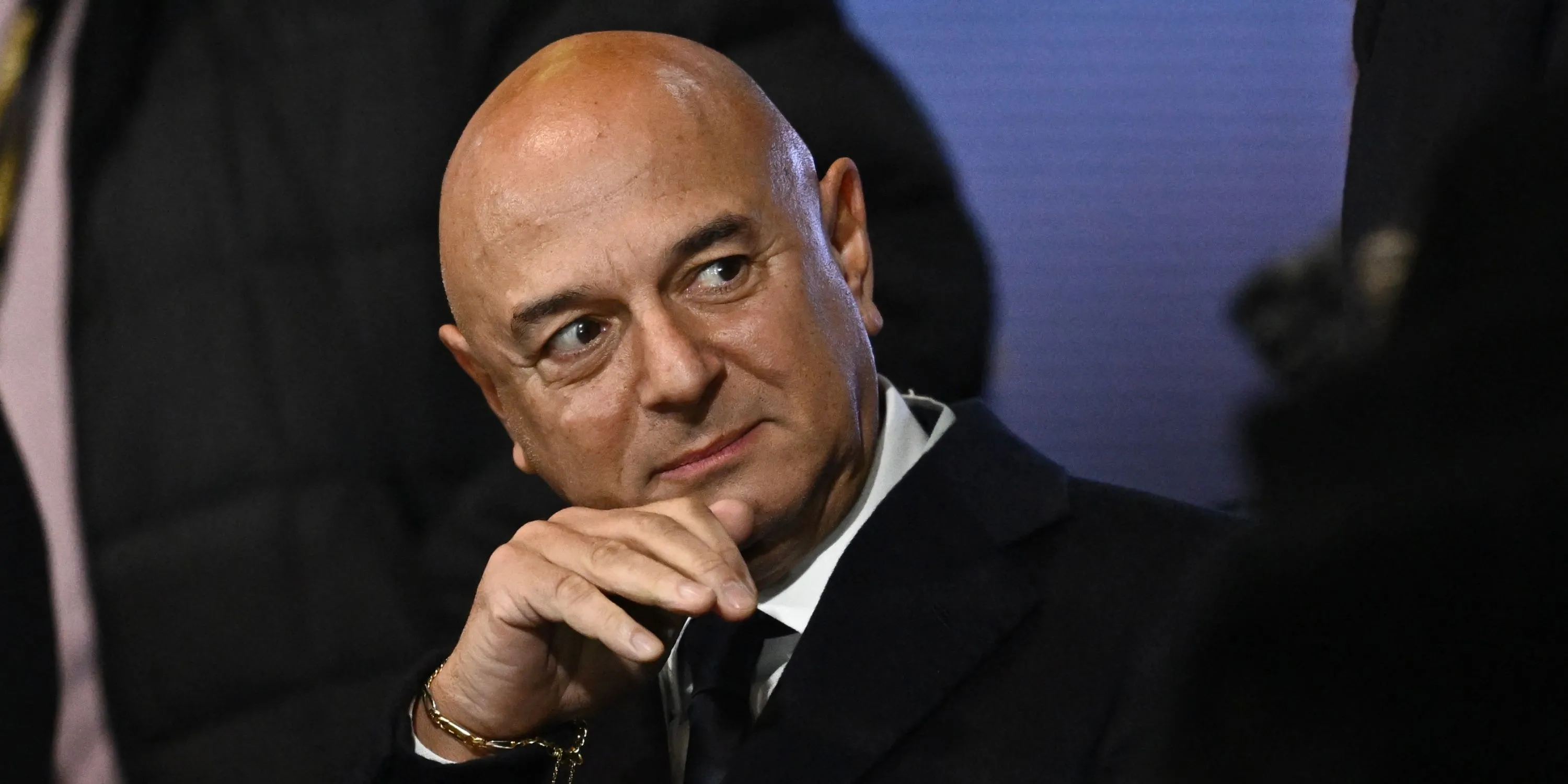Chủ tịch Daniel Levy của Tottenham Hotspur và quyết tâm trên thị trường chuyển nhượng