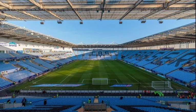Góc nhìn bên trong sân vận động Coventry Arena