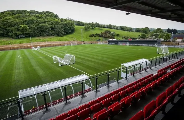 Góc nhìn từ khán đài Sân vận động Scarborough Athletic