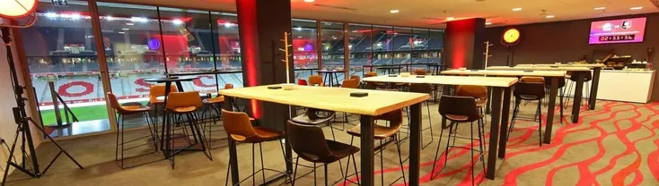 Hình ảnh khu vực dịch vụ Hospitality sang trọng tại sân Stade Pierre-Mauroy