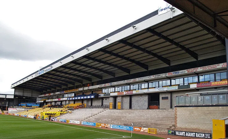 Khán đài BGC Stand tại Vale Park, nơi các cổ động viên Port Vale thể hiện niềm đam mê
