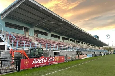 Khán đài chính sân Mariners Park, biểu tượng của niềm tự hào South Shields FC