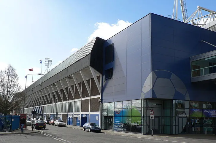 Khán đài Cobbold Stand tại Portman Road, hòa mình vào không khí bóng đá Anh