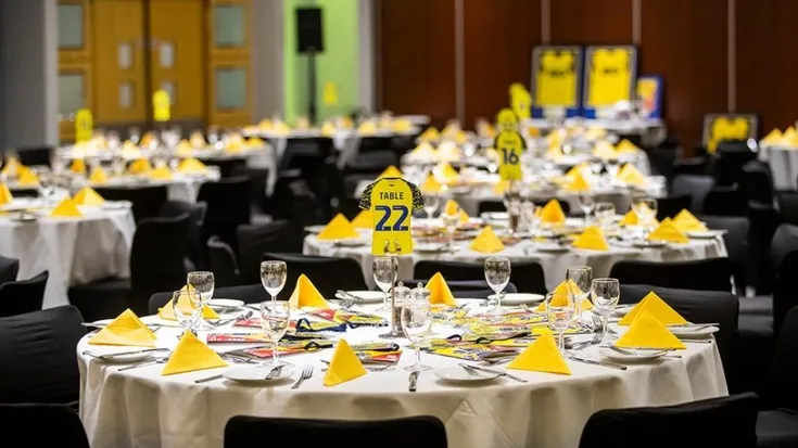 Không gian sang trọng tại khu vực Hospitality của Oxford United tại sân Kassam