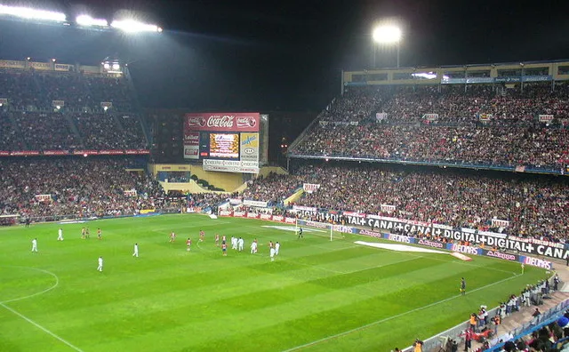 Khung cảnh nhìn từ khán đài Vicente Calderón trong ngày thi đấu