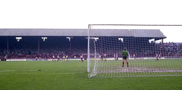 Sân Bramall Lane năm 1983, hình ảnh lịch sử về sân vận động của Sheffield United