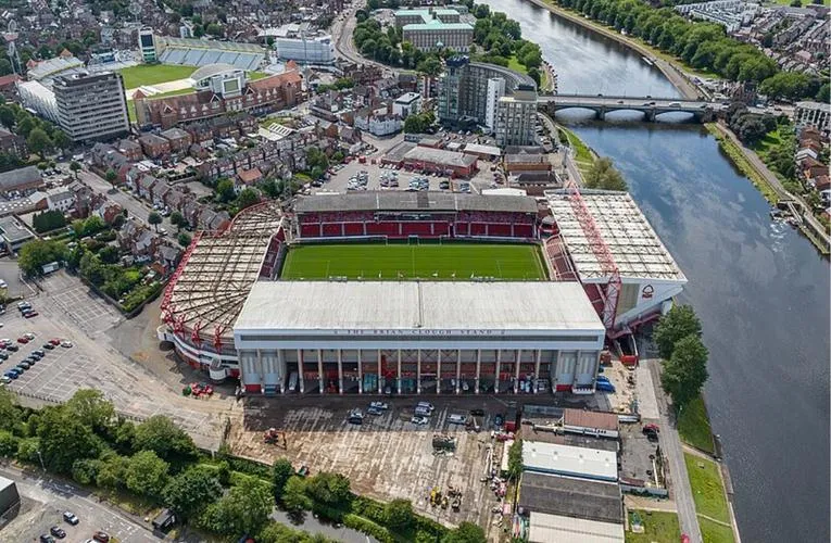 Sân City Ground Nottingham nhìn từ trên cao