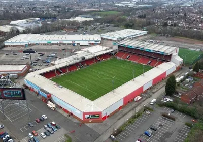 Sân vận động Poundland Bescot Stadium nhìn từ trên cao, ngôi nhà của câu lạc bộ Walsall FC