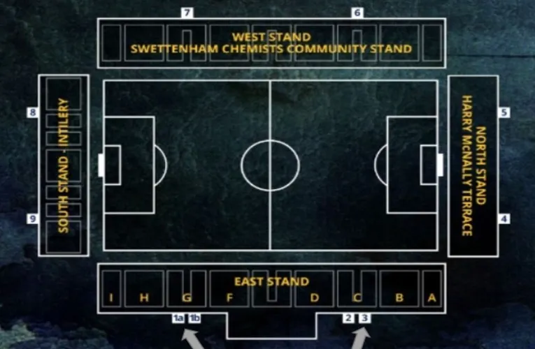 Sơ đồ chỗ ngồi chi tiết của Deva Stadium, hướng dẫn vị trí các khán đài chính.