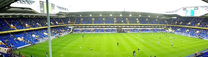 Sơ đồ chỗ ngồi chi tiết tại sân vận động White Hart Lane, giúp CĐV dễ dàng định vị vị trí.