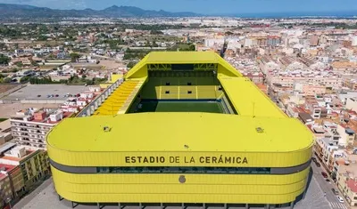 Toàn cảnh sân vận động Estadio de la Ceramica nhìn từ trên cao, biểu tượng của Villarreal CF