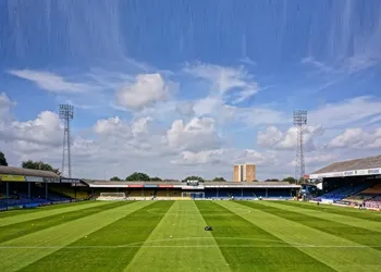 Tổng quan sân vận động Roots Hall từ trên cao, nơi diễn ra các trận đấu của Southend United