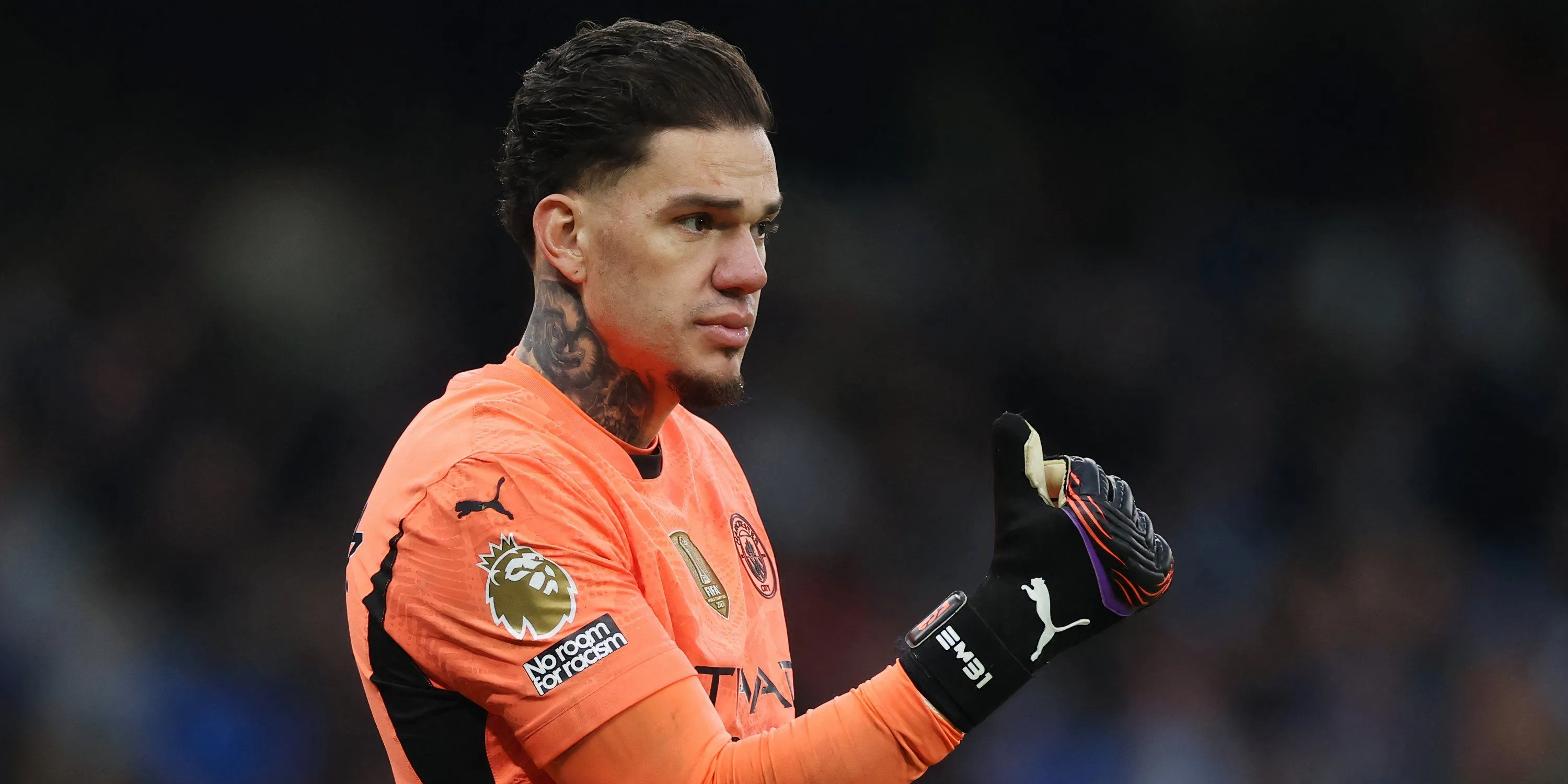 Ederson tỏa sáng trong màu áo Manchester City tại Premier League
