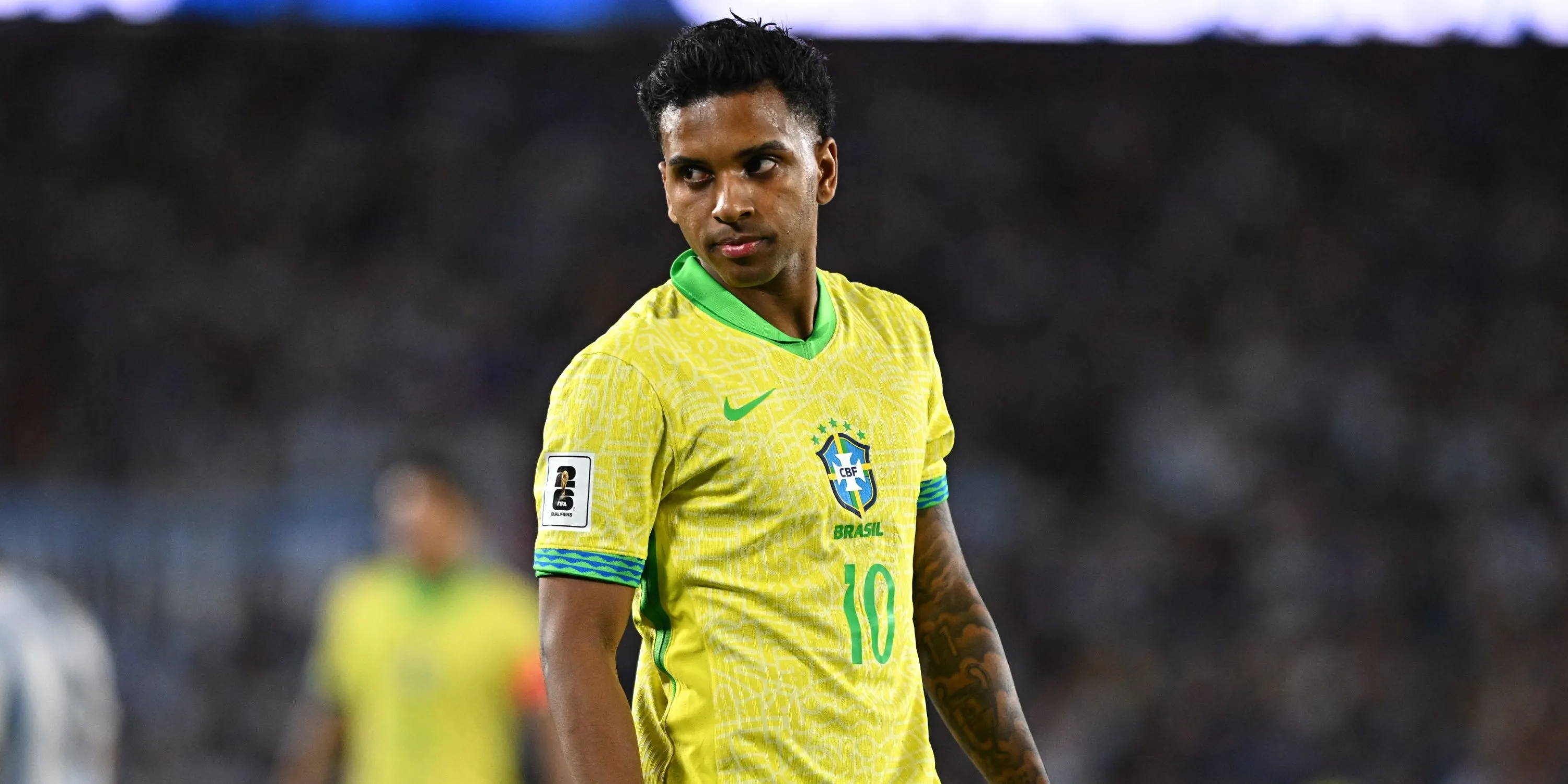 Rodrygo trong màu áo đội tuyển Brazil, một tài năng trẻ đầy hứa hẹn với phẩm chất của ngôi sao lớn