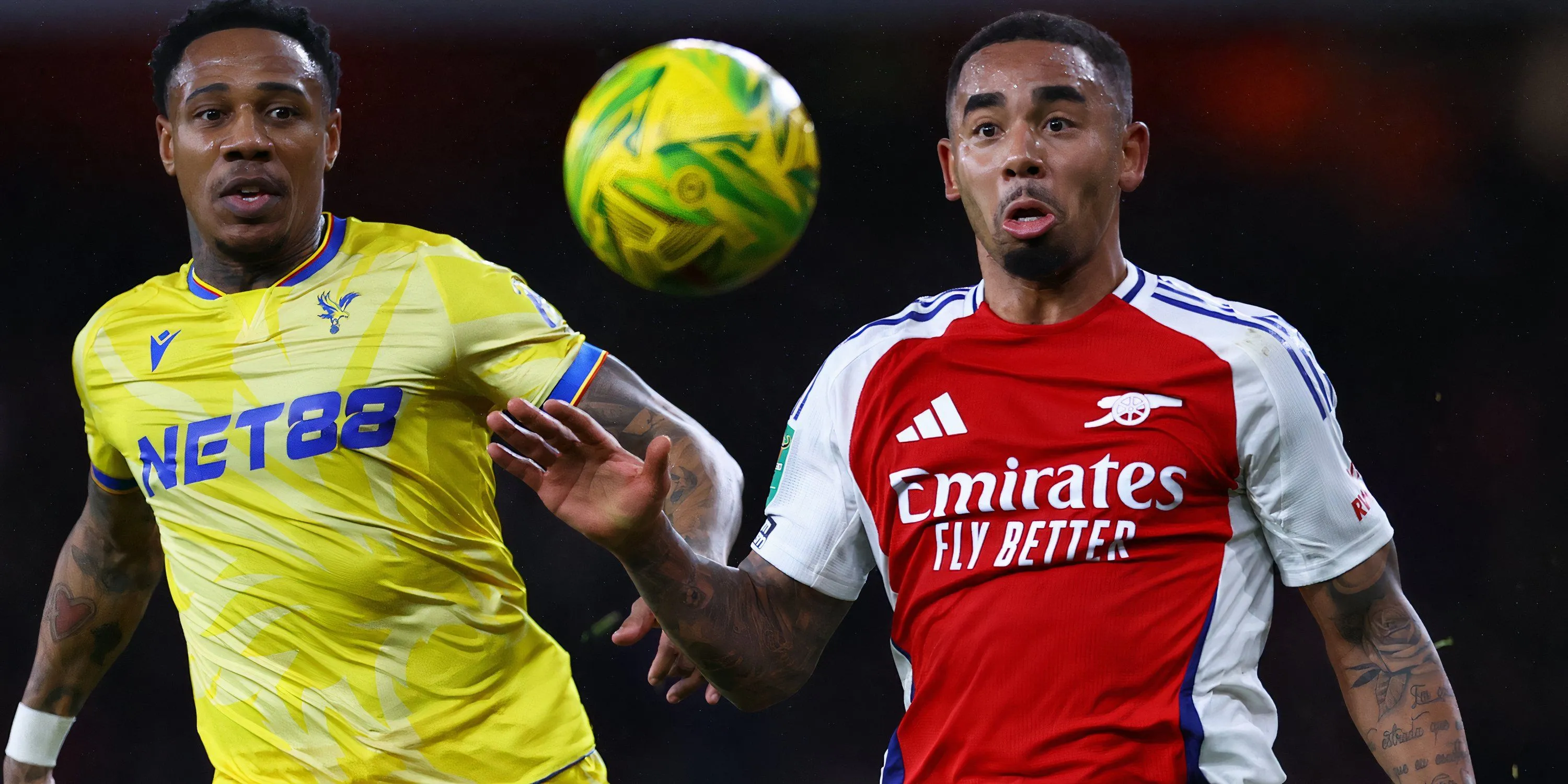 Gabriel Jesus trong màu áo Arsenal thi đấu trên sân
