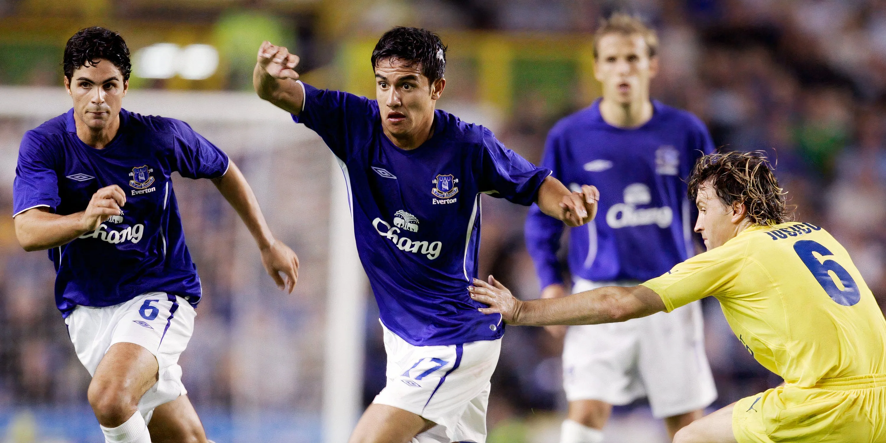 Everton thời Champions League với Cahill và Arteta