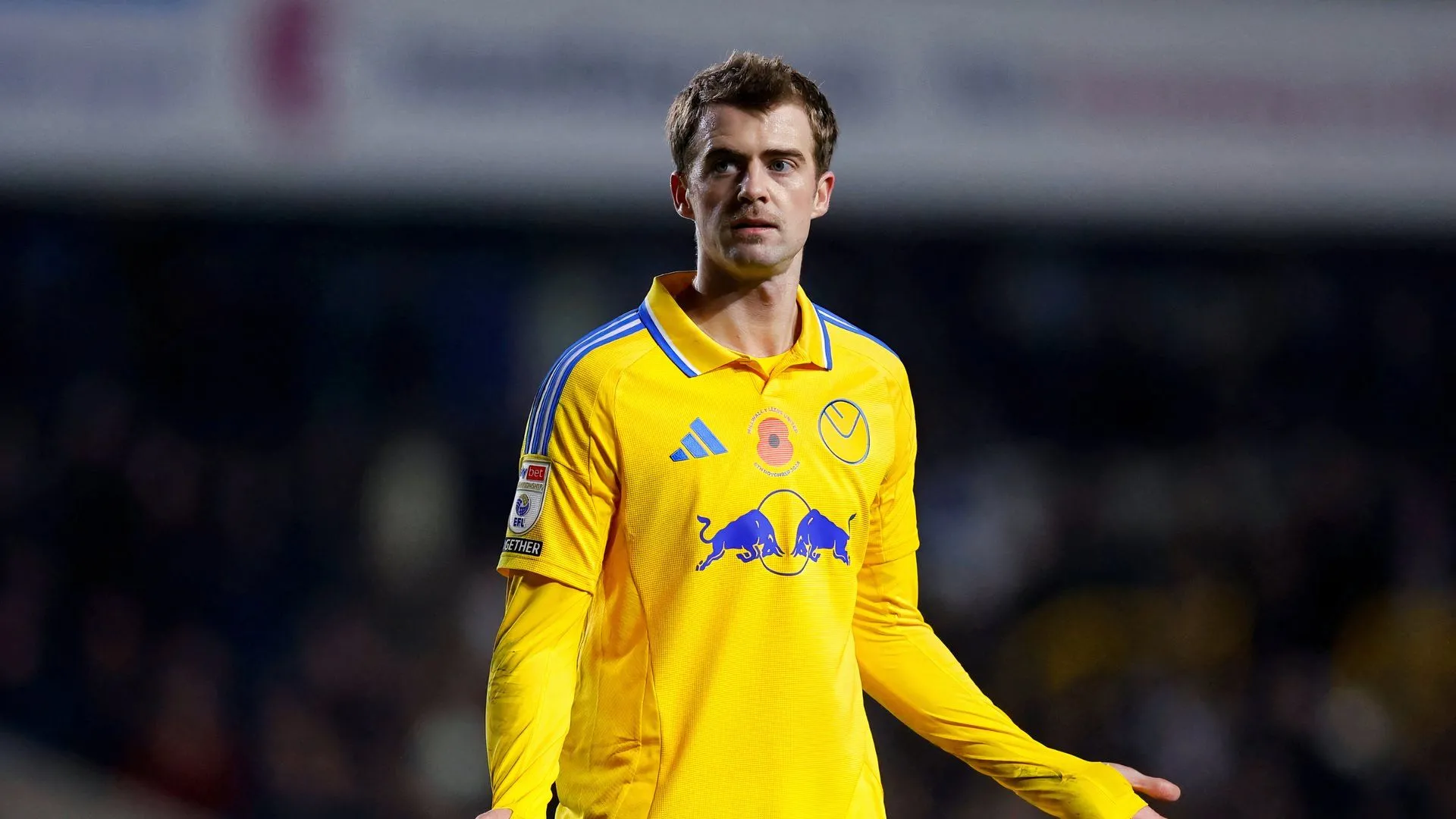 Patrick Bamford, tiền đạo giàu kinh nghiệm Championship và Premier League, có thể trở thành phương án săn bàn cho CLB cần tăng cường chất lượng tấn công