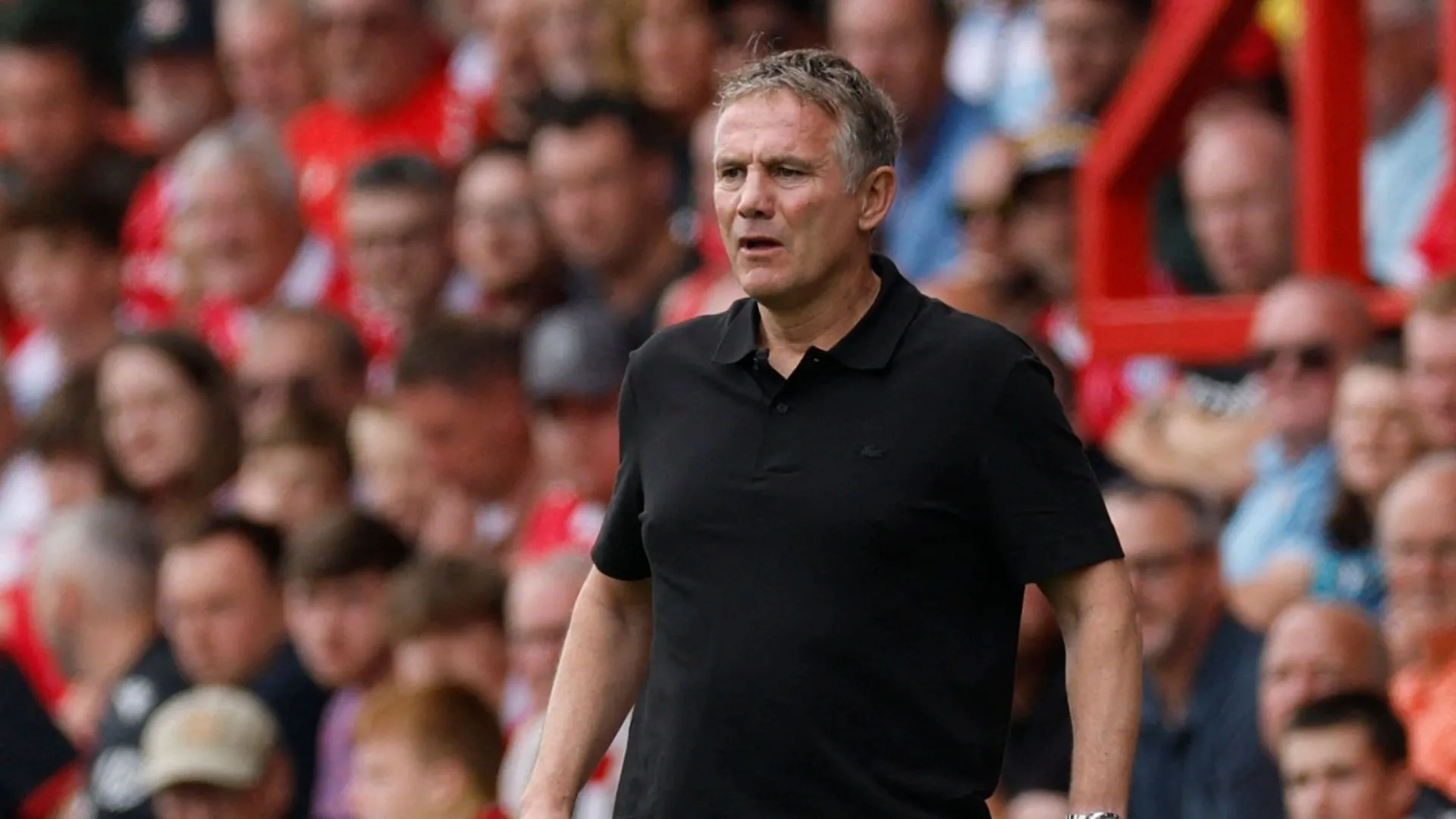 Phil Parkinson đang dẫn dắt Wrexham trong mùa trở lại Championship, Windass là sự bổ sung quan trọng cho tham vọng trụ hạng
