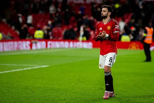 Bruno Fernandes – 6.6/10 điểm: Chuyền bóng thiếu chính xác, nhiều pha sút xa trong tuyệt vọng và bỏ lỡ cơ hội ngon ăn ở cuối trận.