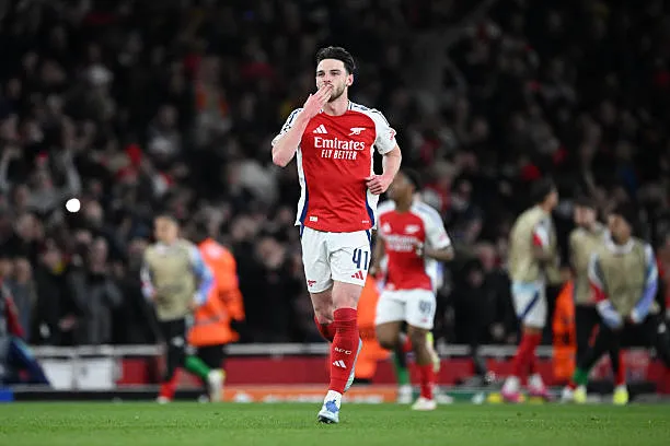 Declan Rice là tiền vệ xuất sắc bậc nhất Ngoại hạng Anh hiện tại.